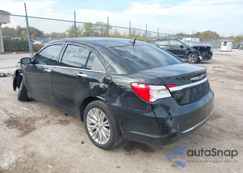 2011 Chrysler 200 Limited z USA, uszkodzony, nr VIN 1C3BC2FG6BN599206